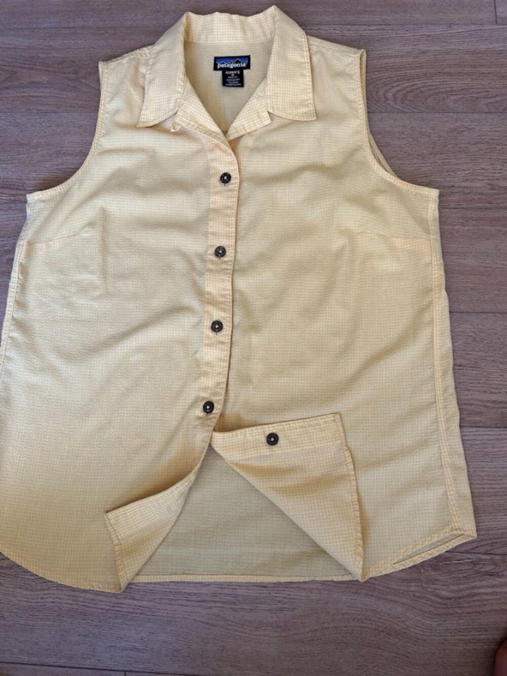 Patagonia short sleeve summer top, med, honey yellow